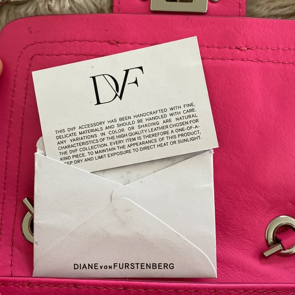 DVF genuine leather shoulder bag / interchangeable clutch - Picture 3 of 8